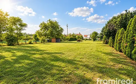 Prodej stavebního pozemku 1 199 m², Velehradská, Staré Město, okres Uherské Hradiště