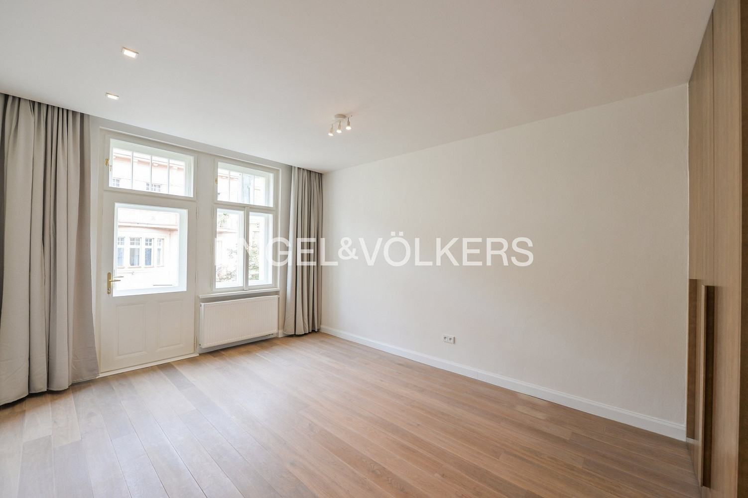 Pronájem bytu 3+kk 93 m²