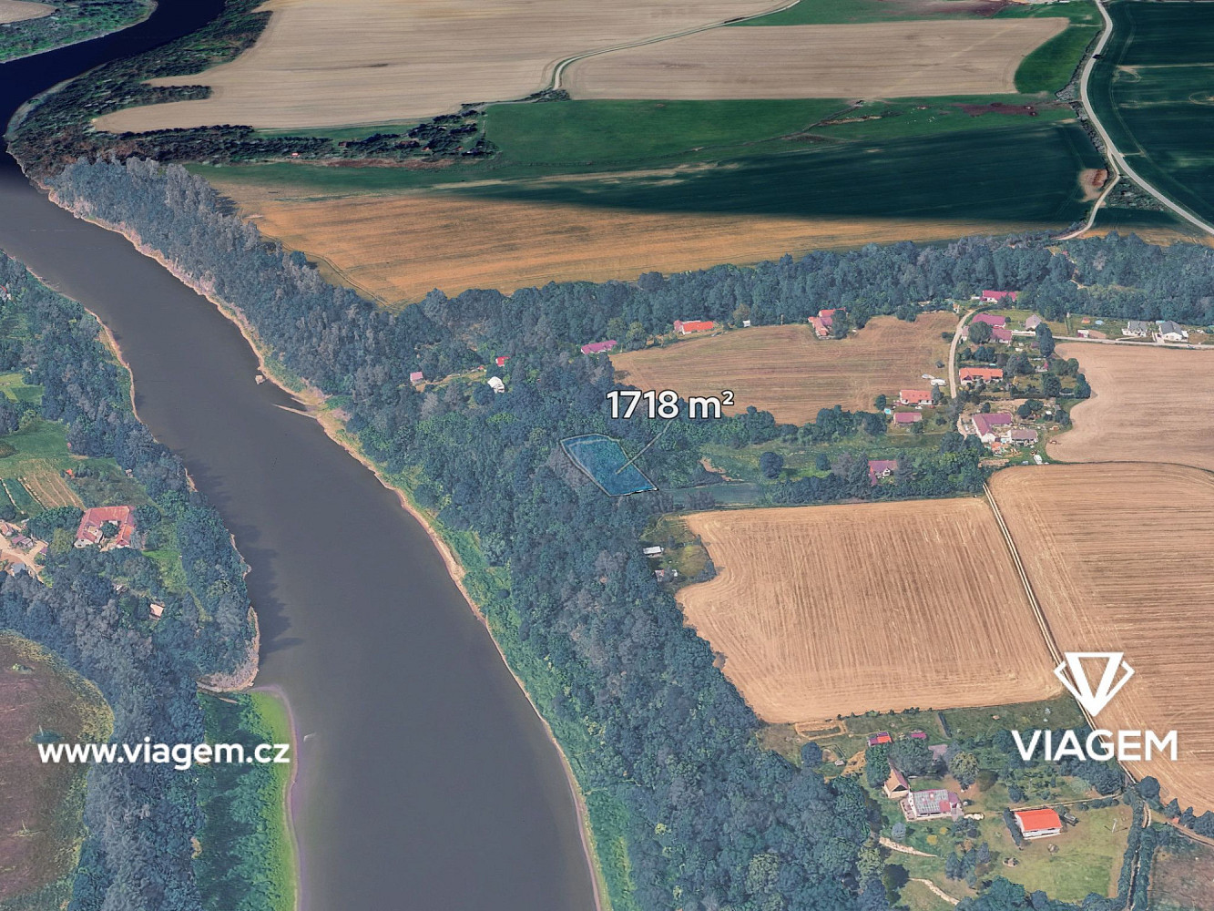 Prodej pole 859 m²