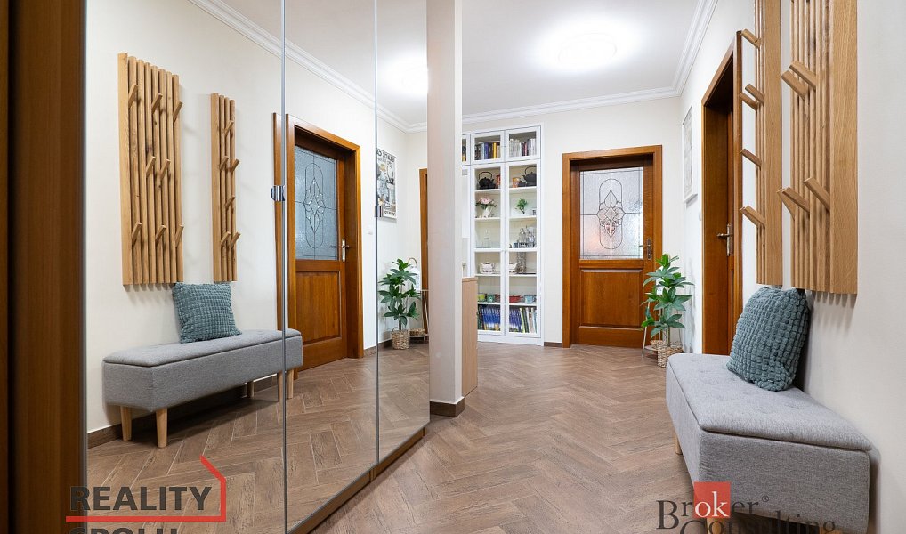 Prodej domu 288 m² s pozemkem 867 m², Kly – náhled fotky 14