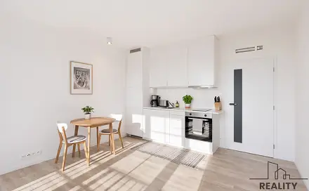Pronájem bytu 1+kk 30 m²
