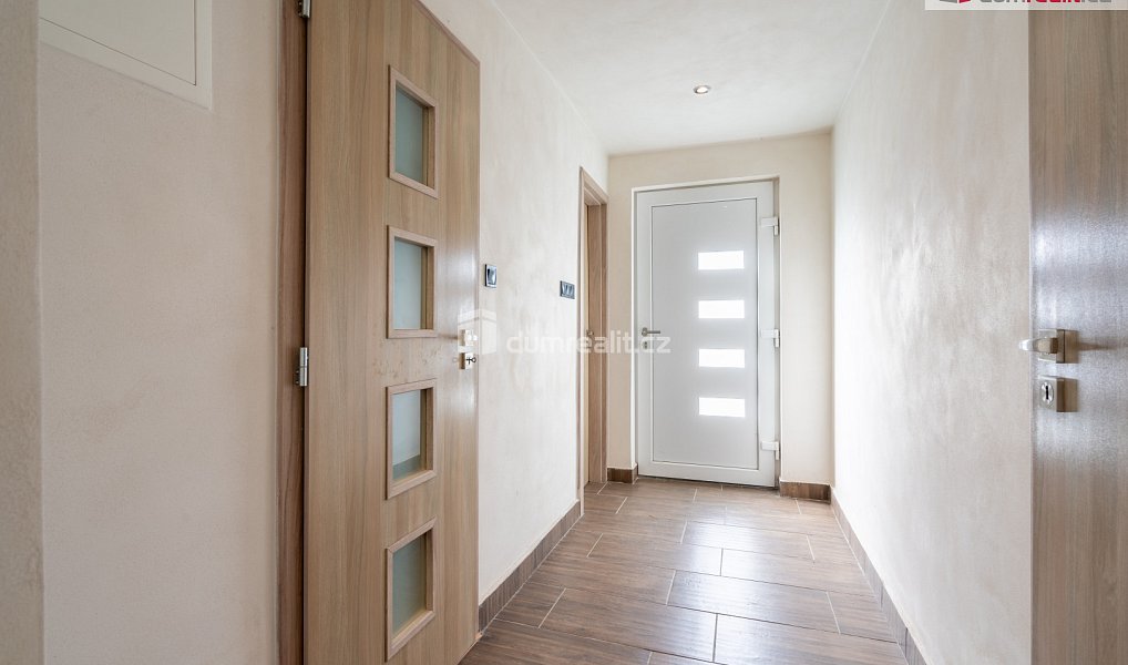Prodej domu 460 m² s pozemkem 225 m², Vědomice – náhled fotky 23