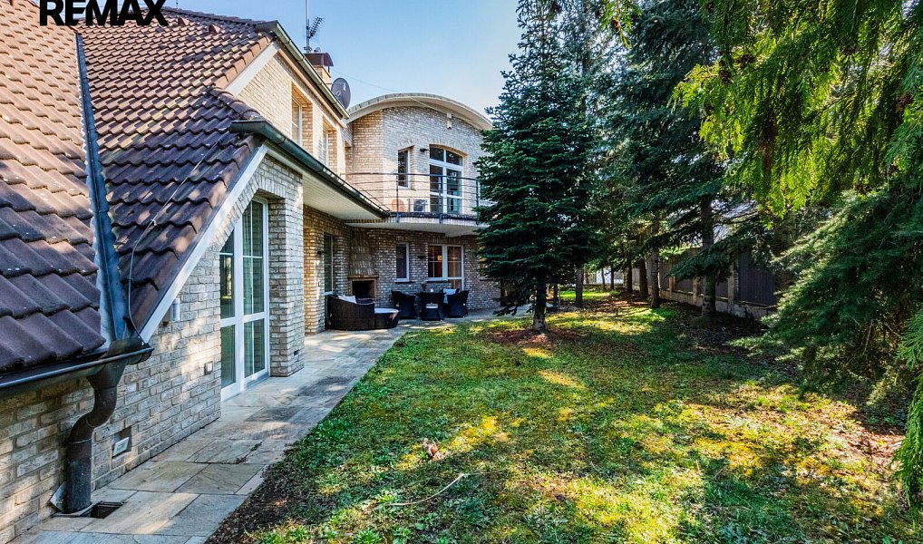 Prodej domu 433 m² s pozemkem 826 m², Praha – náhled fotky 43