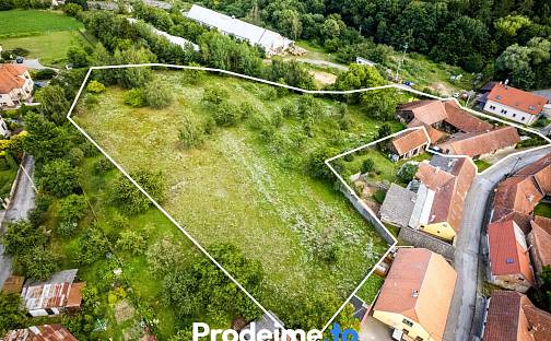 Prodej stavebního pozemku 8 074 m², Úsuší, okres Brno-venkov