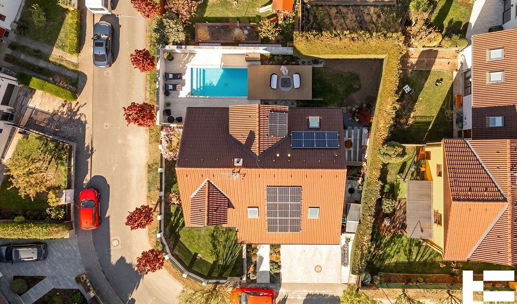 Prodej domu 227 m² s pozemkem 513 m², Zeleneč – náhled fotky 49