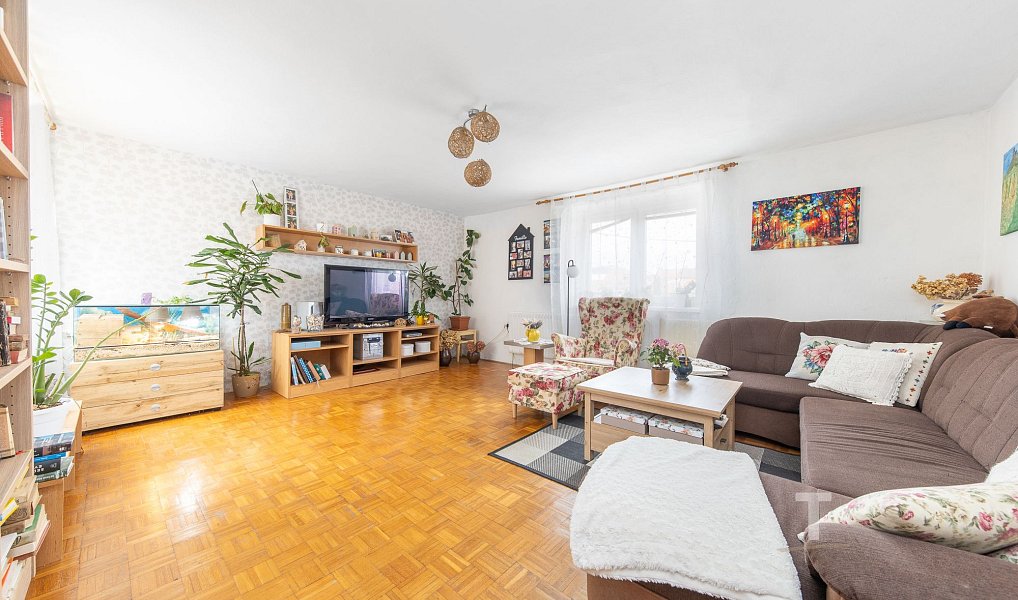 Prodej domu 220 m² s pozemkem 229 m², Olešnice – náhled fotky 3