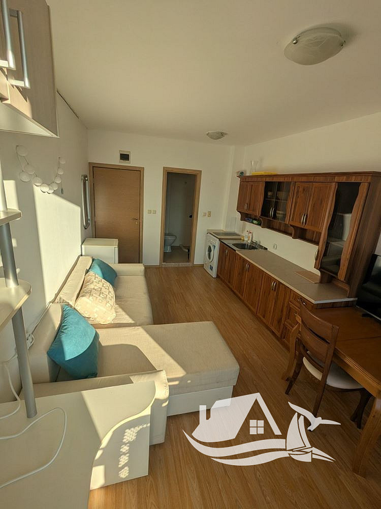 Prodej bytu 1+kk 28 m² — photo 3