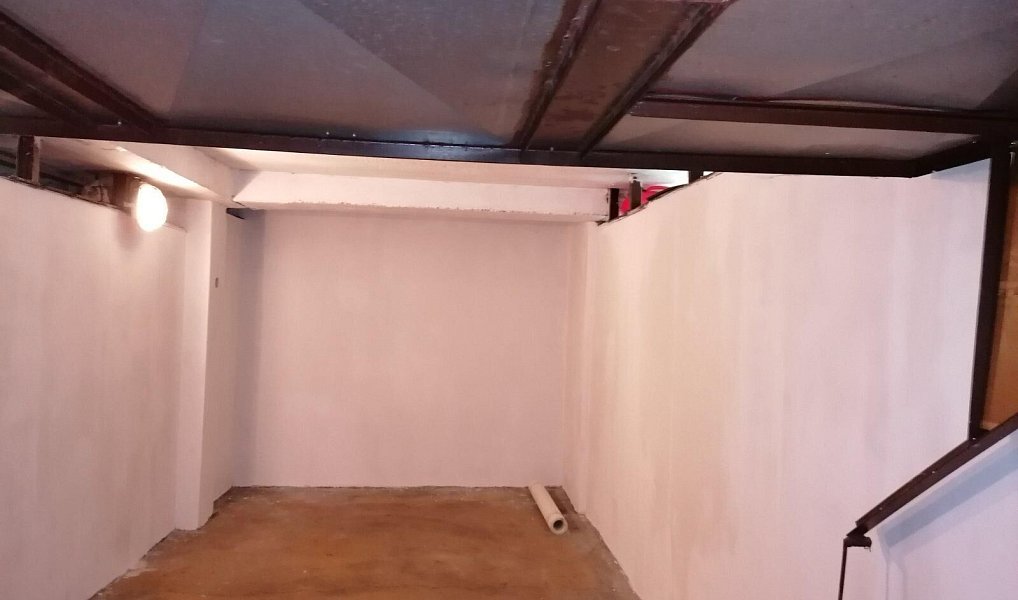 Prodej garáže o výměře 17m2, Praha – náhled fotky 3
