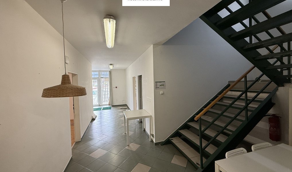 Prodej výrobních prostor 3 508 m², Praha – náhled fotky 10