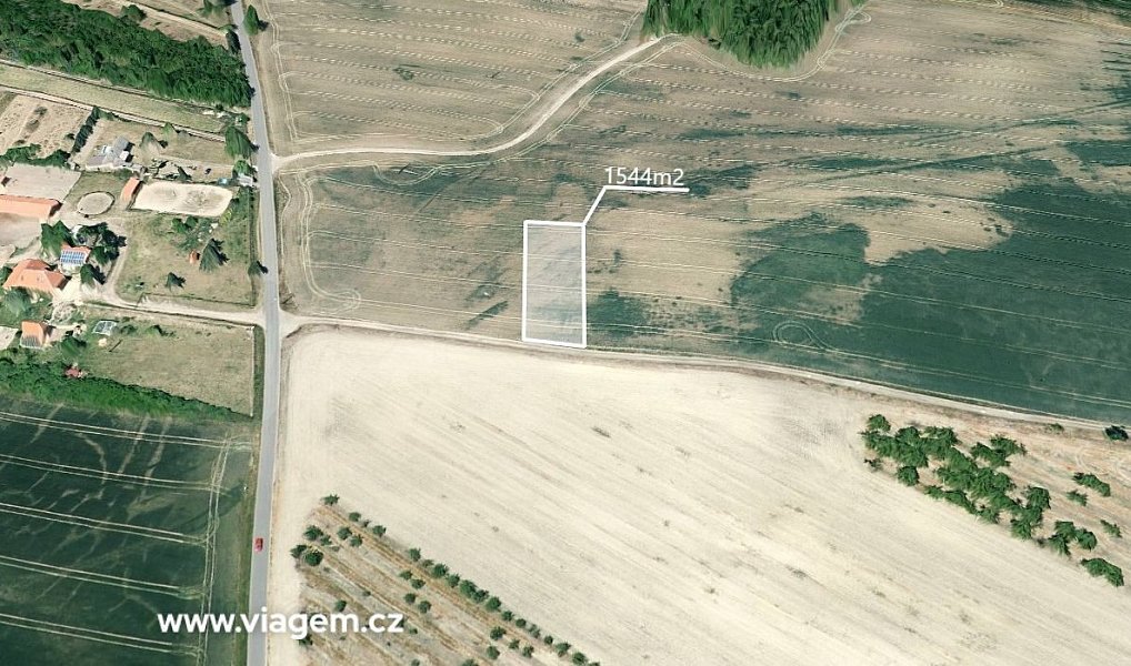 Prodej pole 386 m², Bechlín – náhled fotky 2