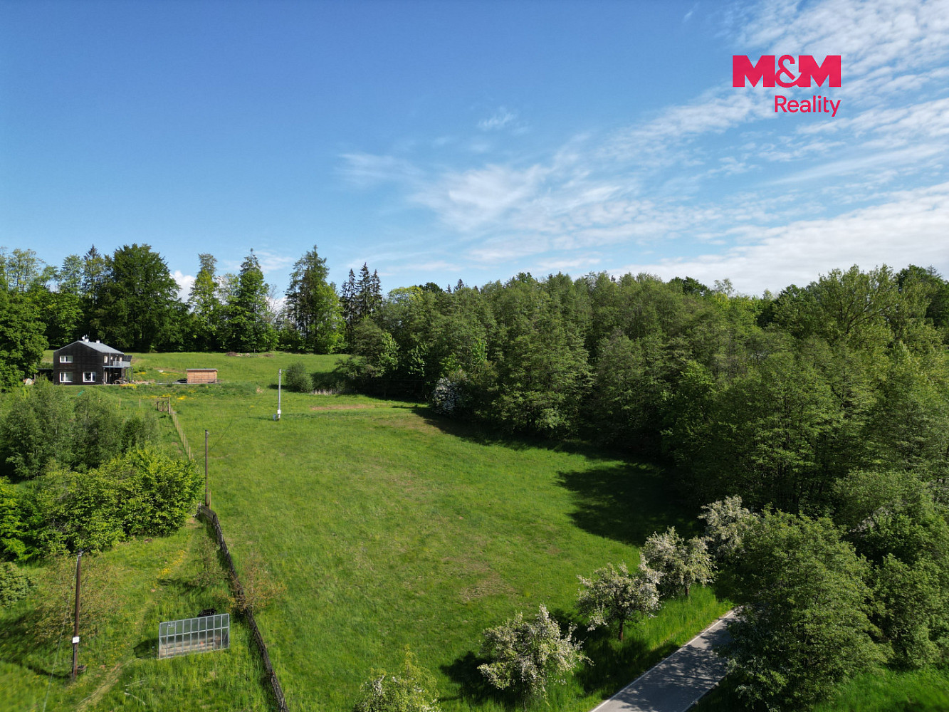 Prodej stavebního pozemku 1 794 m² – fotografie 3