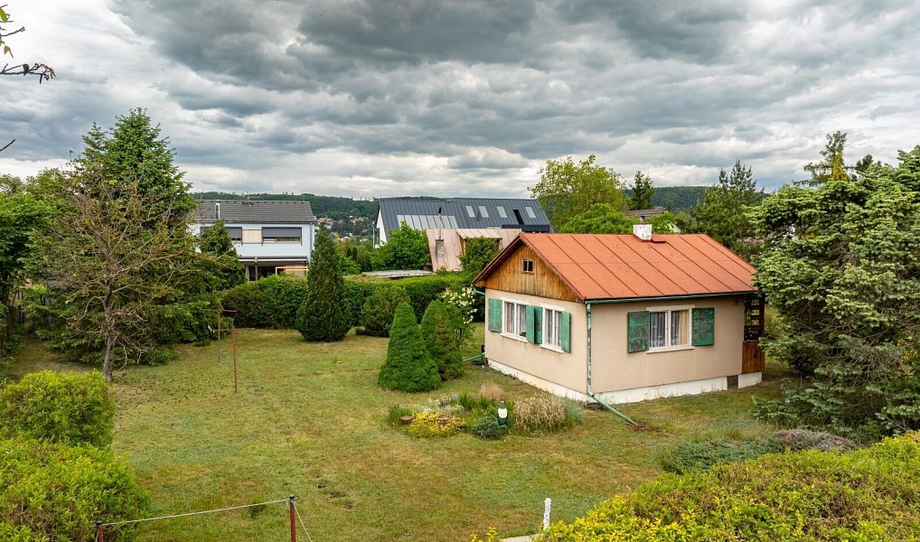 Prodej stavebního pozemku 1 245 m², Praha – náhled fotky 3