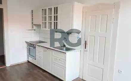 Pronájem bytu 3+1 111 m², Mírové nám., Písek - Budějovické Předměstí