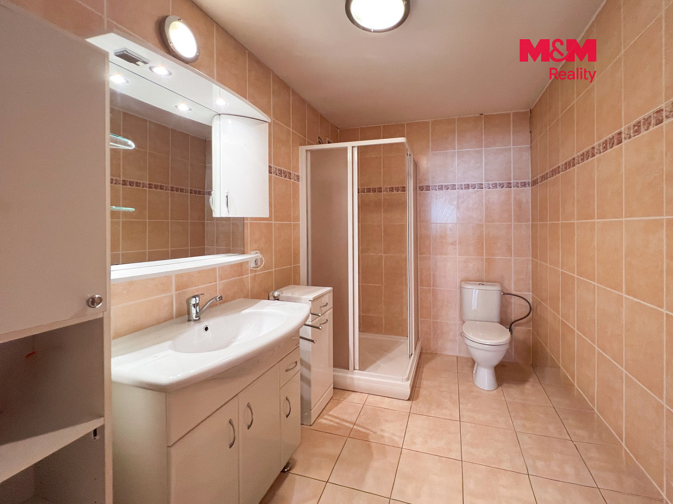Prodej domu 145 m² s pozemkem 950 m²