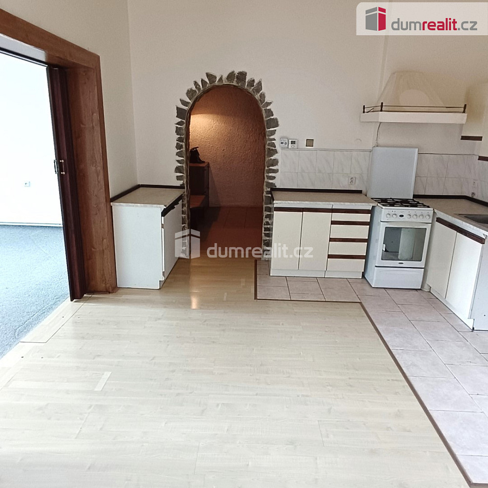 Prodej bytu 2+1 96 m² — photo 2