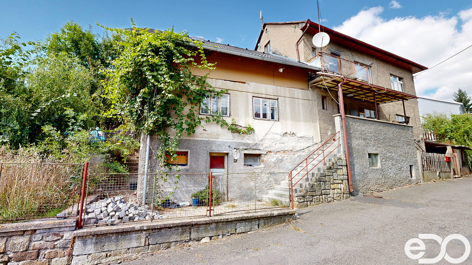 Prodej domu 228 m² s pozemkem 640 m² – fotografie 2