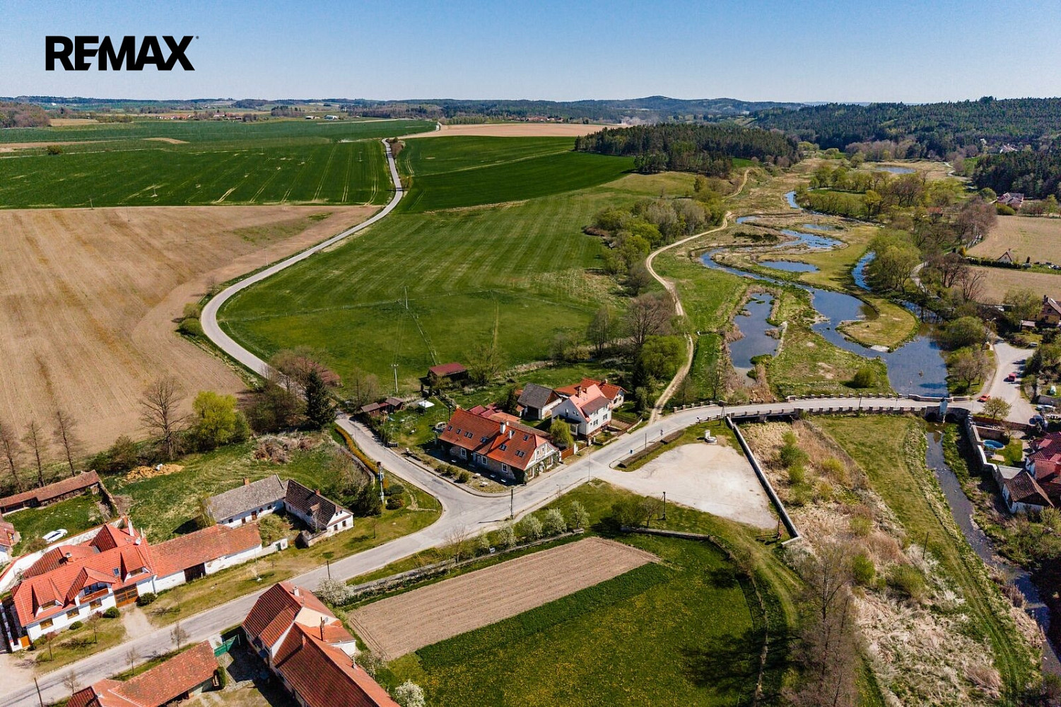 Prodej ubytovacího objektu 398 m² – fotografie 5