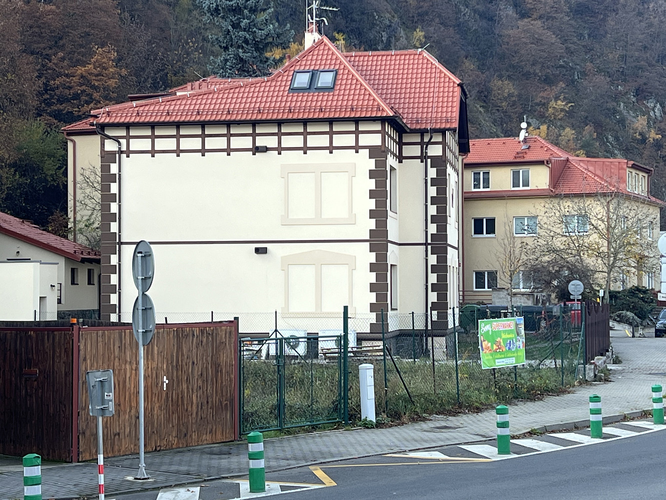 Prodej stavebního pozemku 490 m² – fotografie 5