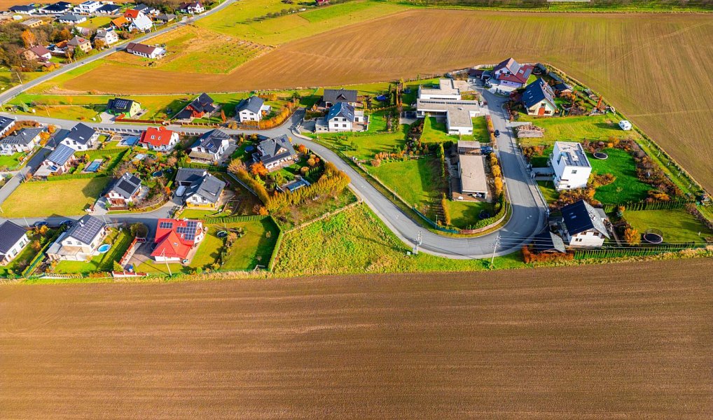 Prodej stavebního pozemku 977 m², Valašské Meziříčí – náhled fotky 3