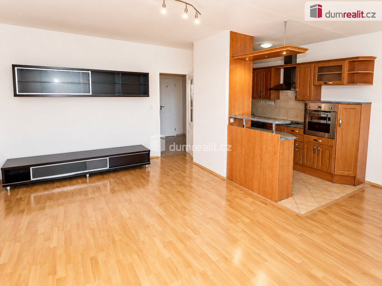 Pronájem bytu 3+kk 78 m² — photo 2