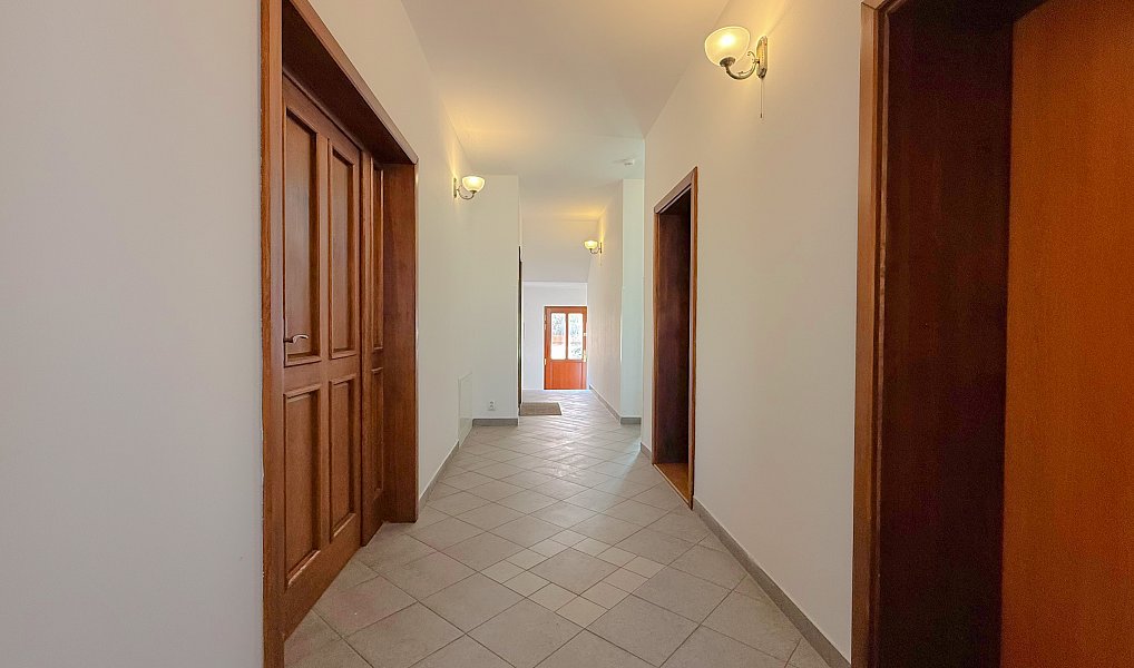 Prodej domu (jiného typu) 226 m² s pozemkem 358 m², Holice – náhled fotky 22