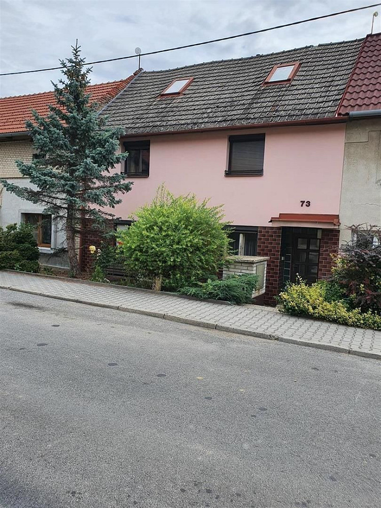 Prodej domu 155 m² s pozemkem 883 m²