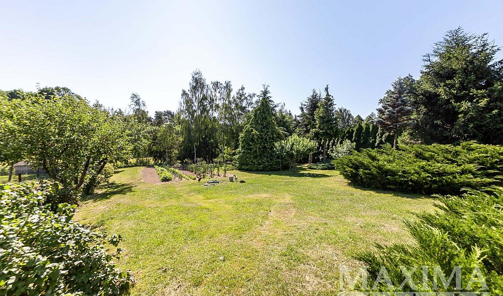 Prodej domu 340 m² s pozemkem 4 800 m², Bečváry – náhled fotky 28