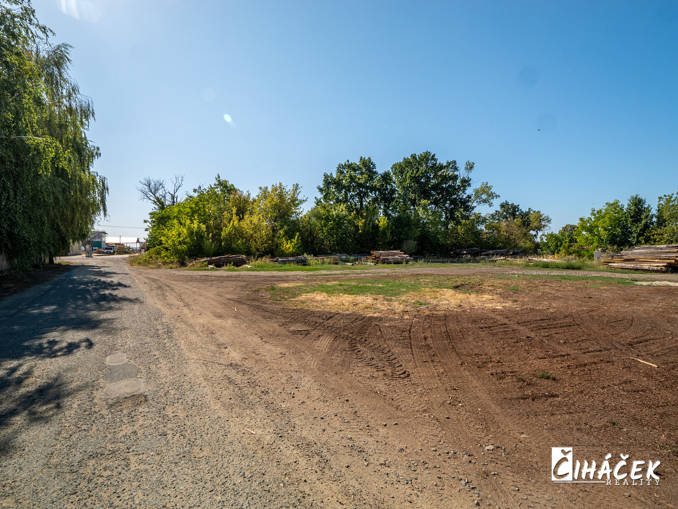 Prodej komerčního pozemku 2 843 m² – fotografie 5