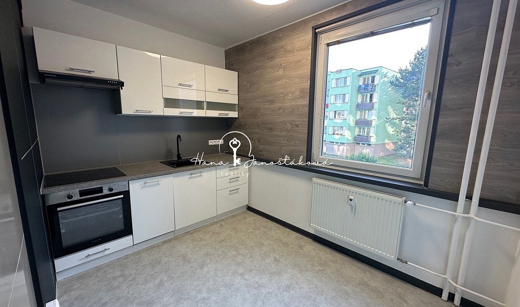 Prodej bytu 3+1 67 m², Velešín – náhled fotky 2