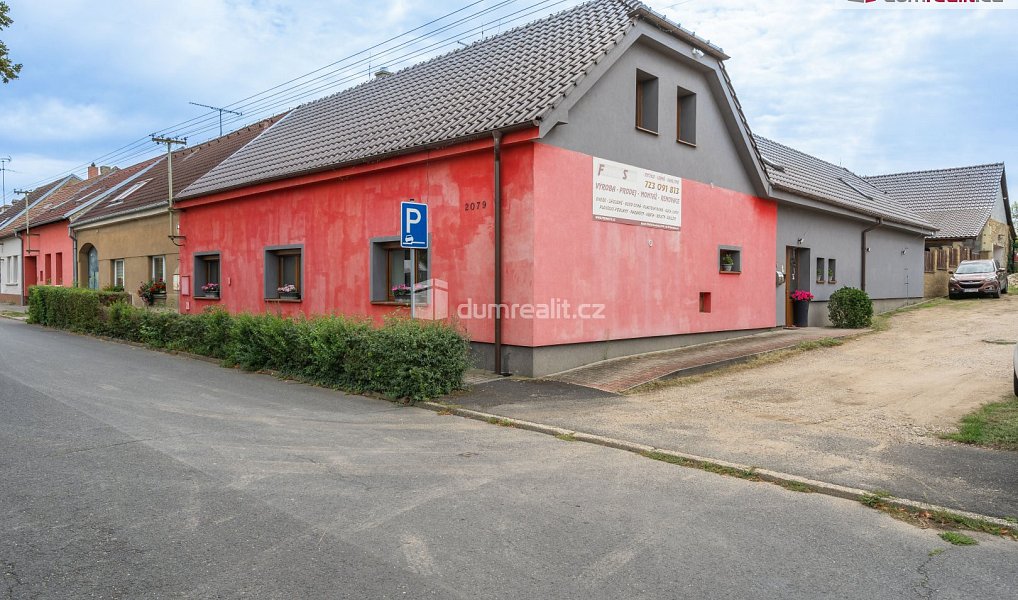 Prodej domu 300 m² s pozemkem 300 m², Roudnice nad Labem – náhled fotky 37