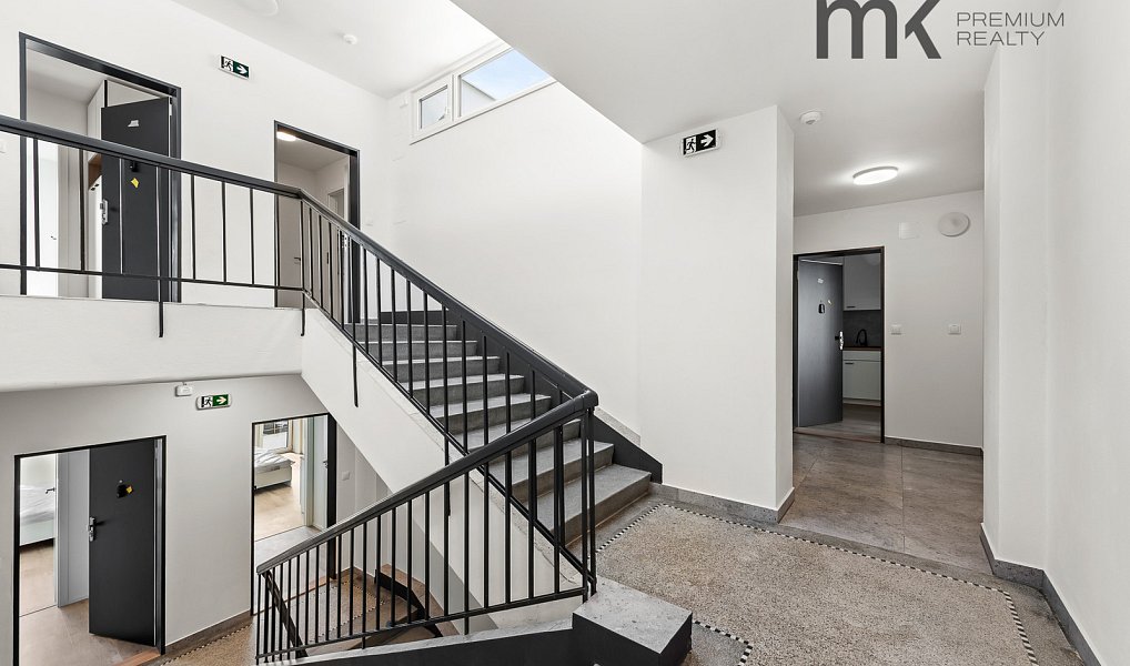 Pronájem bytu 1+1 32 m², Praha – náhled fotky 12