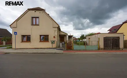 Prodej domu 290 m² s pozemkem 718 m², Lesní, Vejprnice, okres Plzeň-sever