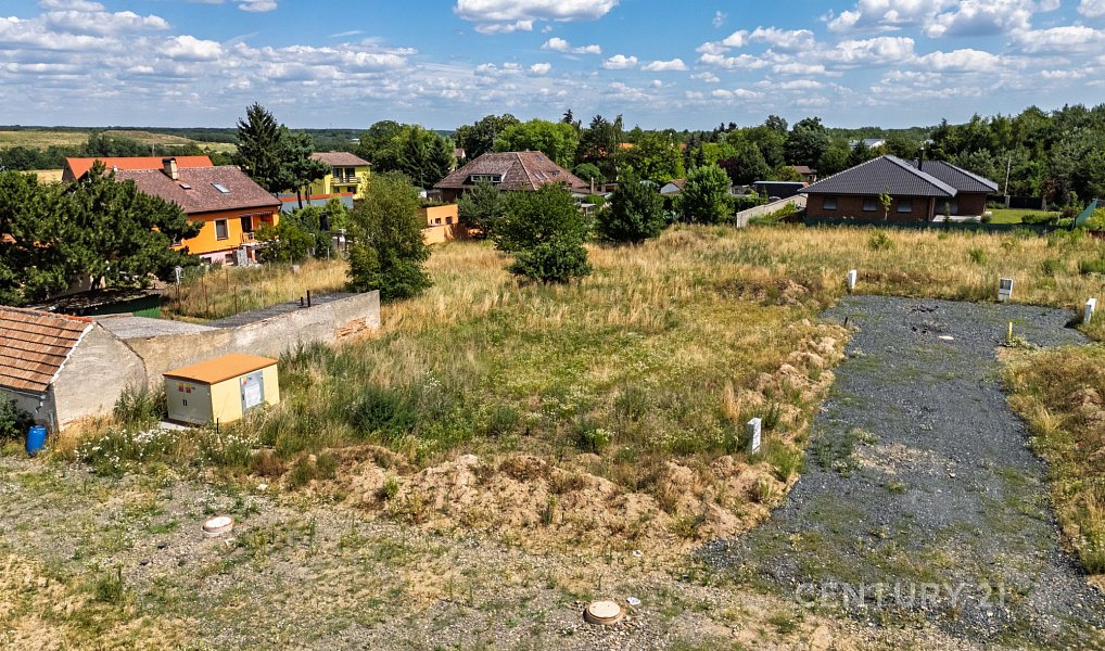 Prodej stavebního pozemku 1 069 m², Záryby – náhled fotky 12