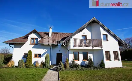 Prodej domu 253 m² s pozemkem 2 075 m², Dolní Třebonín, okres Český Krumlov