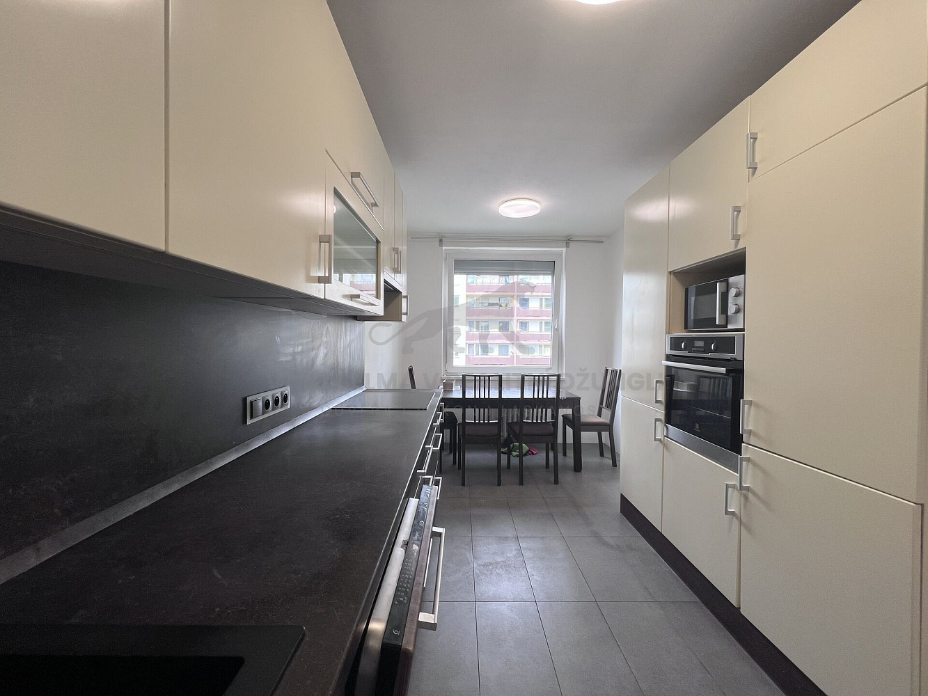 Pronájem bytu 3+1 75 m² – fotografie 2