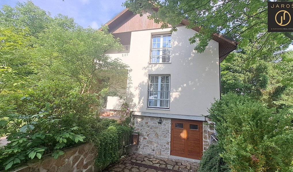 Prodej domu 350 m² s pozemkem 1 037 m², Karlovy Vary – náhled fotky 37