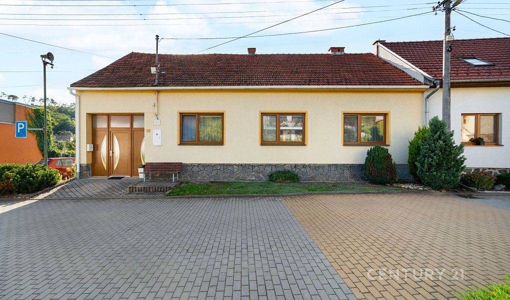 Prodej domu 165 m² s pozemkem 923 m², Uhřice – náhled fotky 14