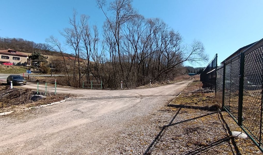 Prodej stavebního pozemku 1 000 m², Chocerady – náhled fotky 8