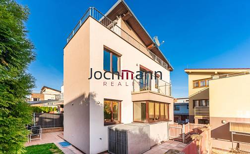 Prodej domu 205 m² s pozemkem 204 m², Voleníkova, Praha 5 - Stodůlky