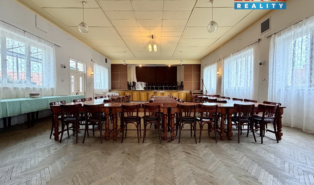 Prodej restaurace 380 m², Ivančice – náhled fotky 9
