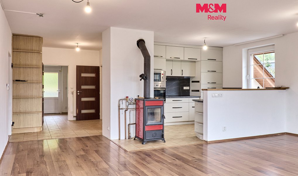 Prodej domu, 226 m², Trutnov, Bernartice