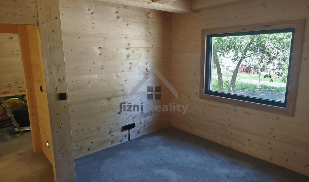 Prodej domu 120 m² s pozemkem 1 300 m², Horní Stropnice – náhled fotky 14