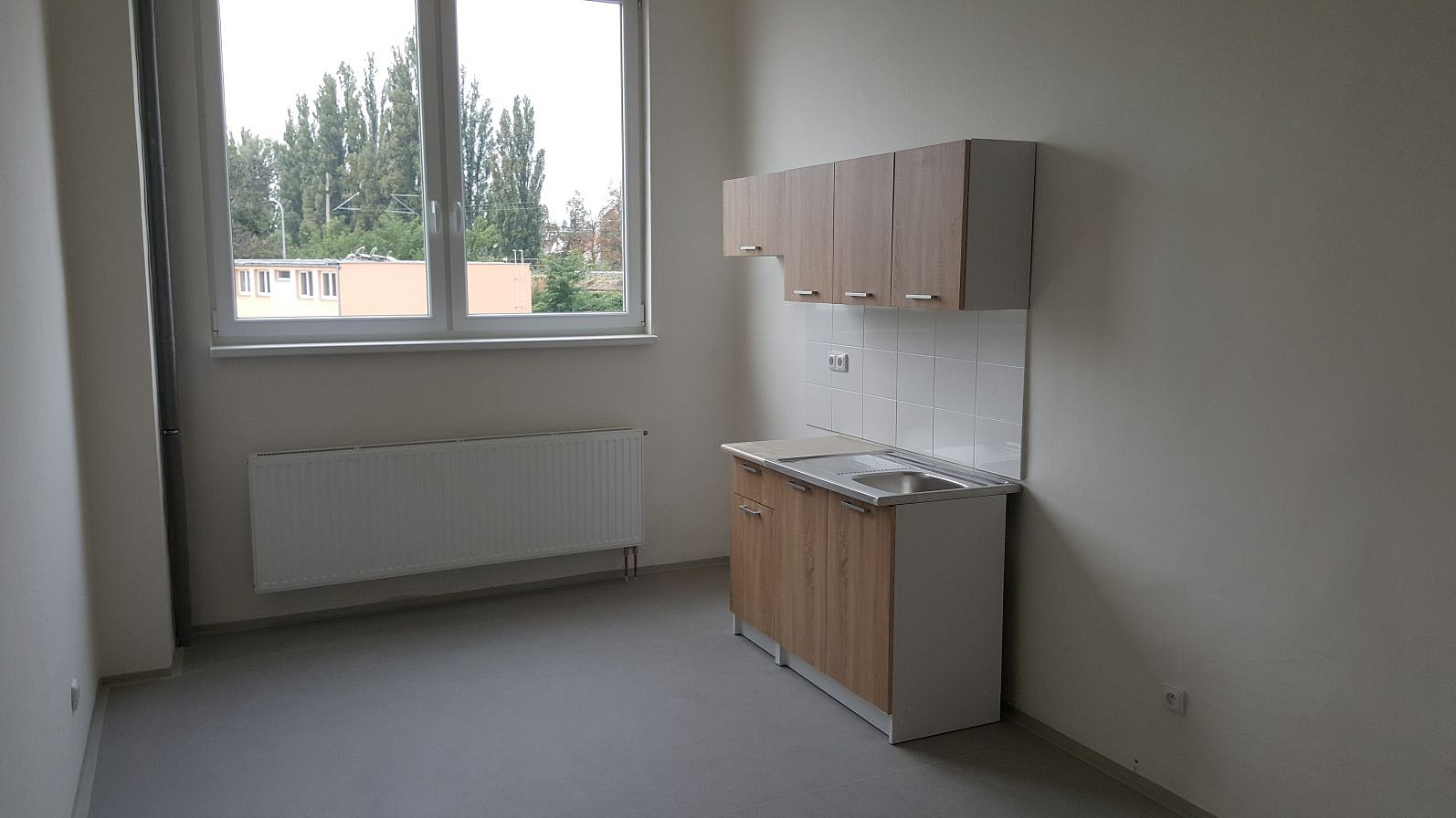 Pronájem kanceláře 18 m² – fotografie 3