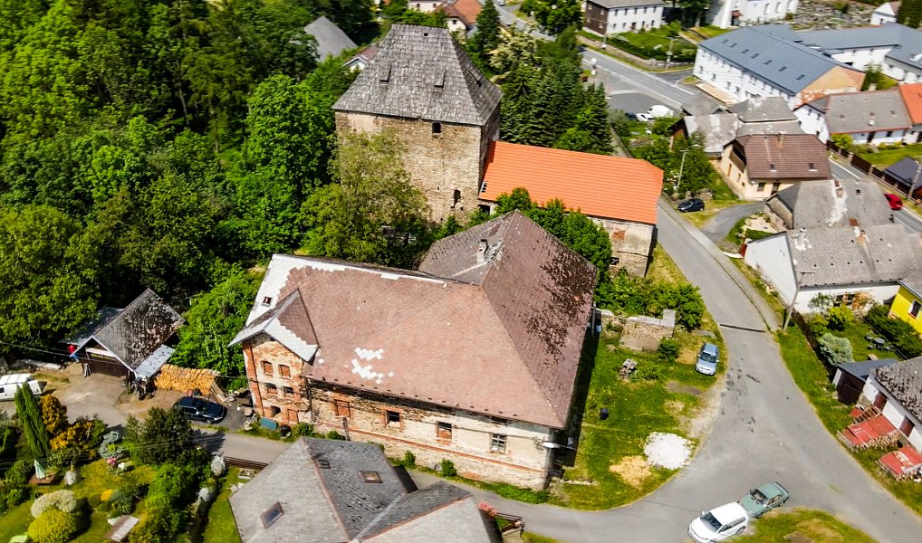 Prodej domu 450 m² s pozemkem 3 736 m², Čachrov – náhled fotky 4