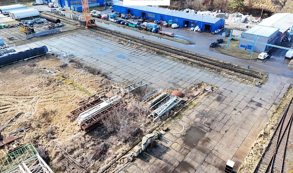 Pronájem komerčního pozemku 1 500 m², Benešov – náhled fotky 2