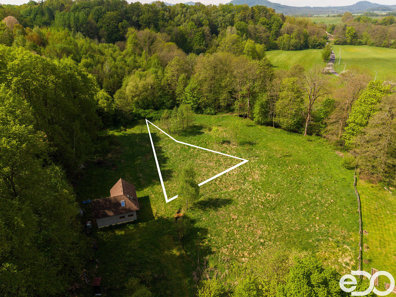 Prodej stavebního pozemku 615 m² – fotografie 3