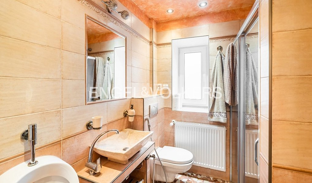Pronájem bytu 5+1 133 m², Praha – náhled fotky 11