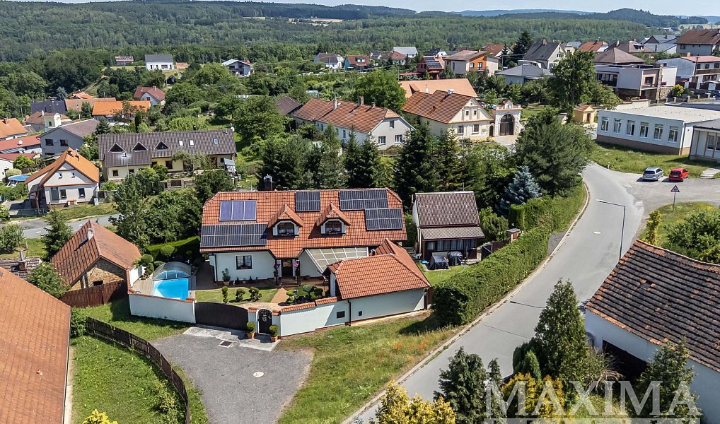 Prodej domu 245 m² s pozemkem 773 m², Ejpovice – náhled fotky 28