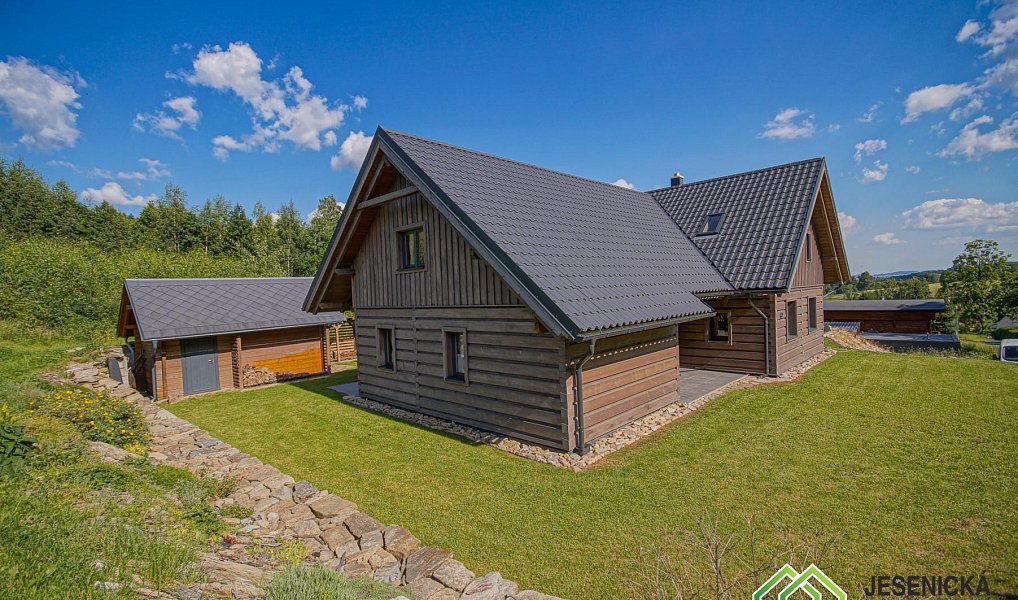 Prodej chaty/chalupy 249 m² s pozemkem 829 m², Staré Město – náhled fotky 5
