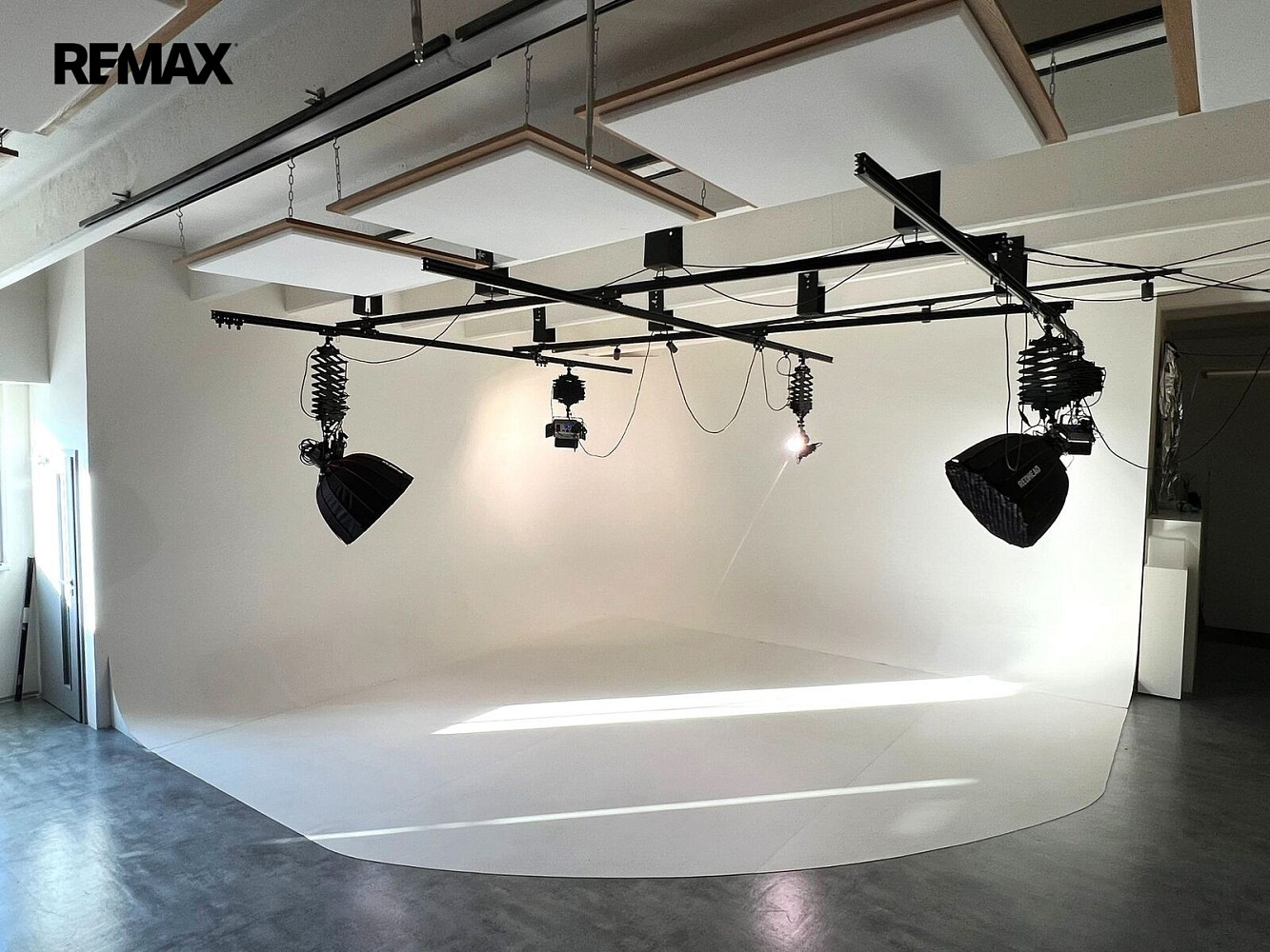 Pronájem komerčního objektu (jiného typu) 150 m² – fotografie 5